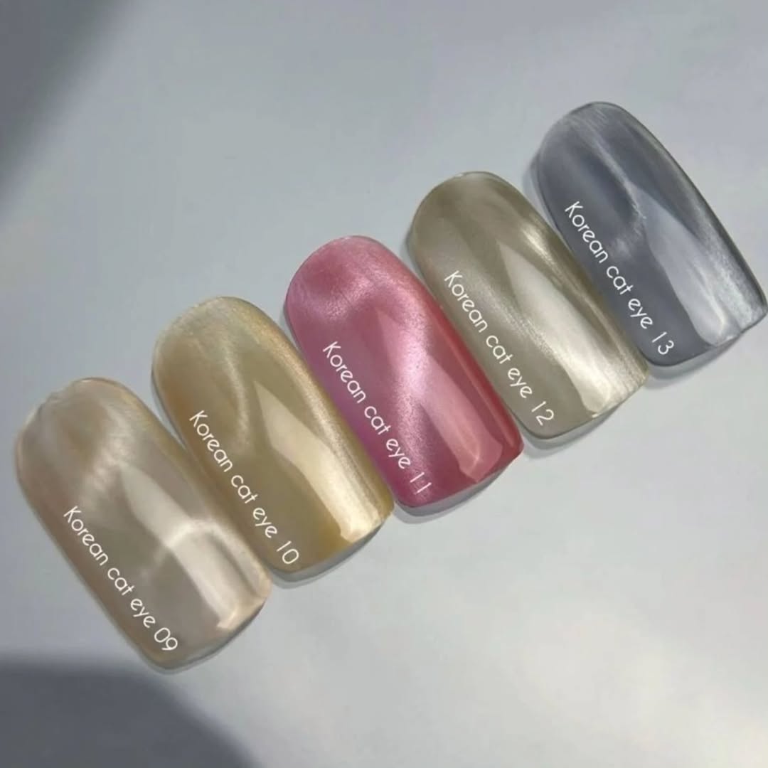 NAILSOFTHEDAY Korean cat eye 10 - warm golden gel polish cat eye, 10 ml