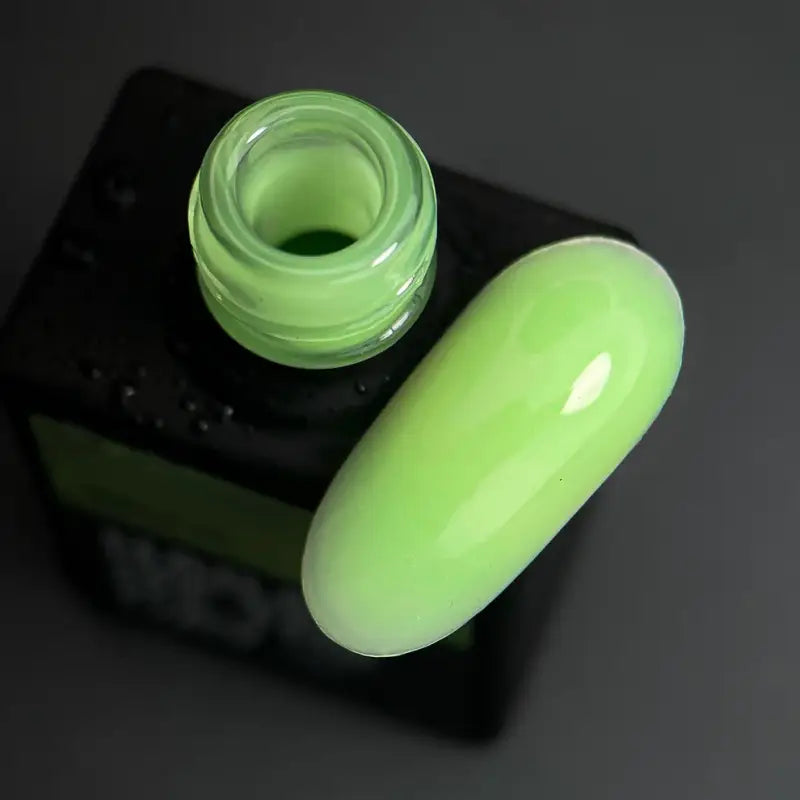 NAILSOFTHEDAY Bottle gel 06 – суперсильний гель (світло-зелений), 10 мл