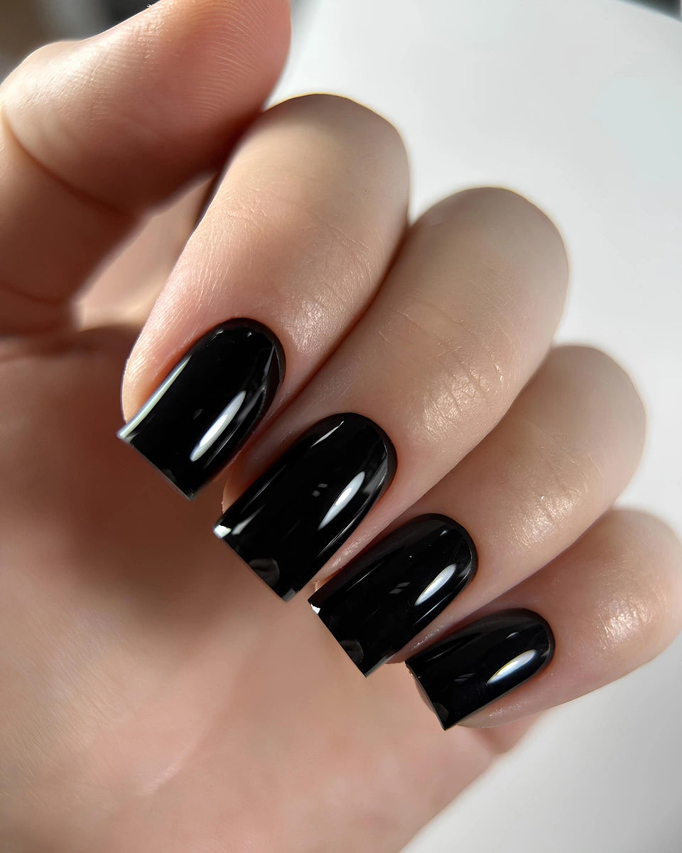 DARK Gel Polish 002, 10 ml - All Pro Beauty