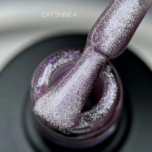 SAGA CAT SHINE 10ml - No4