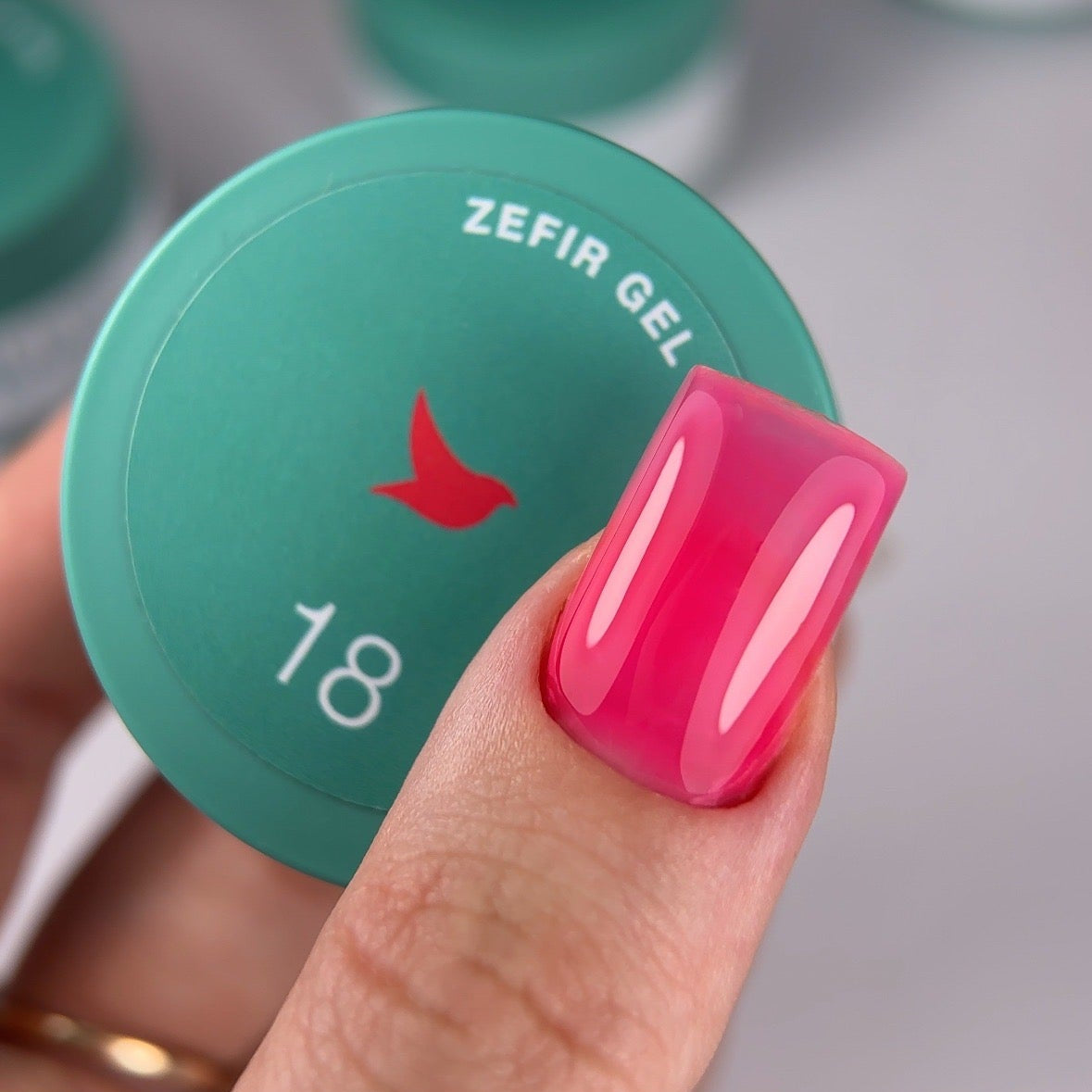 Siller Zefir Gel 18 Nail Gel, 15 ml - All Pro Beauty