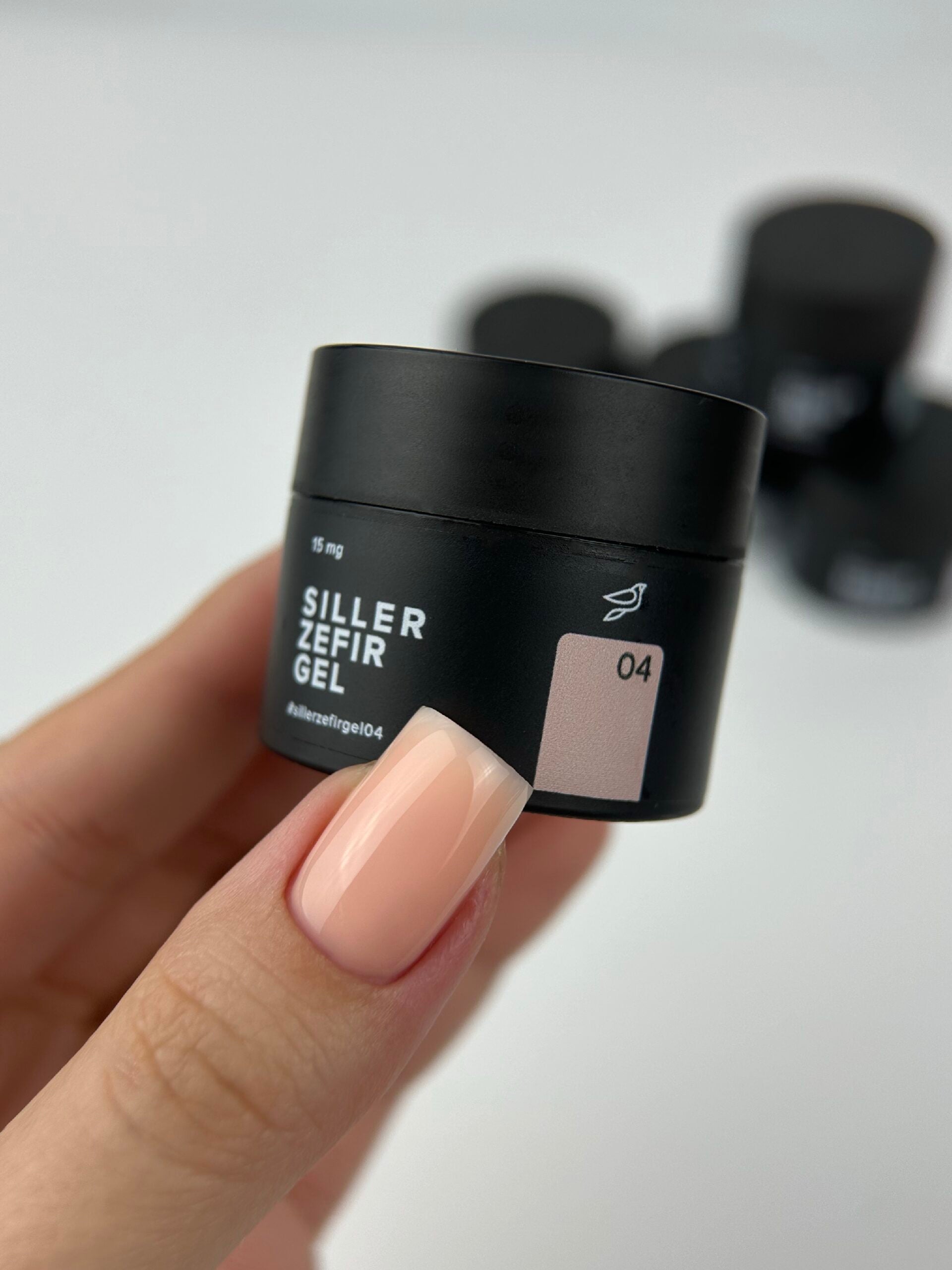 Siller Zefir Gel 04 Nail Gel, 15 ml - All Pro Beauty