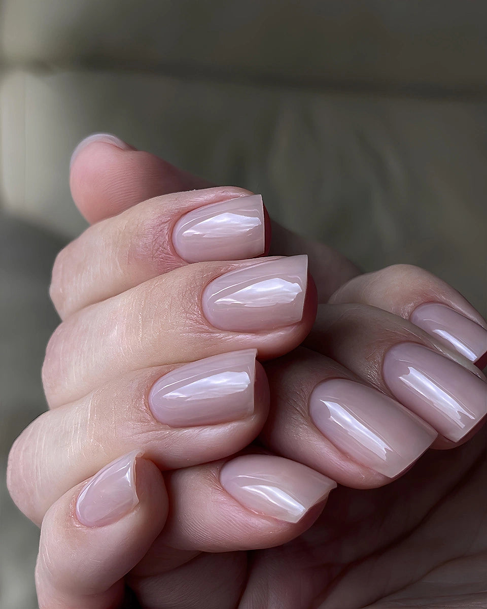 DARK Iconic Gel 11, 15 ml - All Pro Beauty