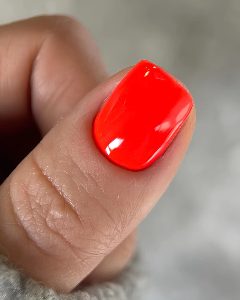 DARK Gel Polish 052, 6 ml
