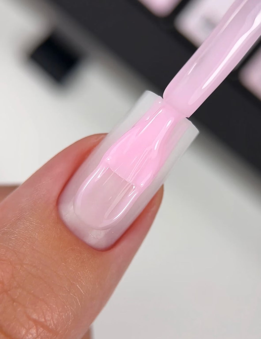 BIBLIOTEKA Cover Base № 04 Petal – Soft pink, 10 ml
