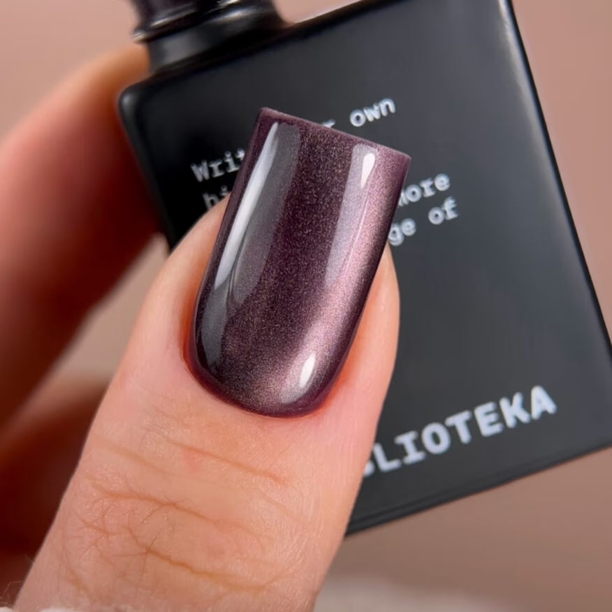 BIBLIOTEKA Cat Eye Gel Polish № 08 Plum Glow, 10 ml