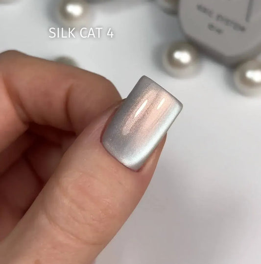 Saga Silk Cat 10ml - No4