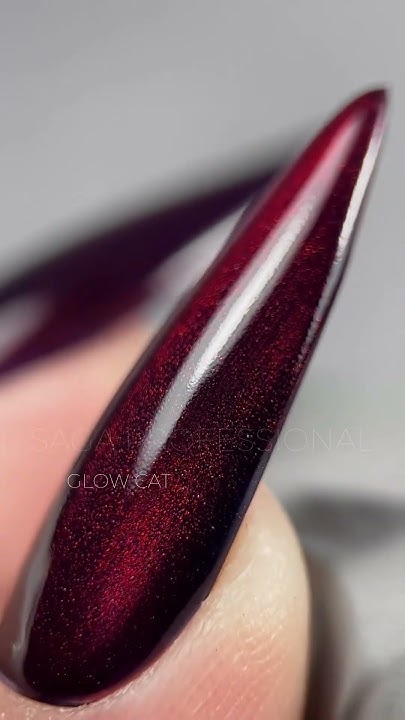 Saga Professional Glow Cat 01 (10ml)